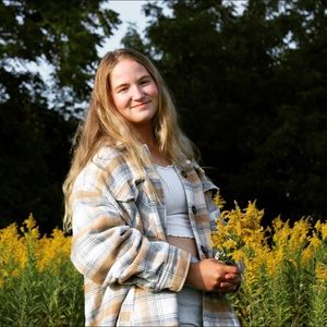 Meet your Posher, Celia